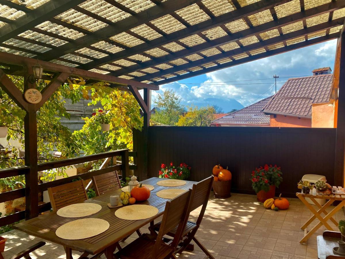 Victoria Gasthaus Rasnov - Charming Vacation House In Rasnov Exterior photo