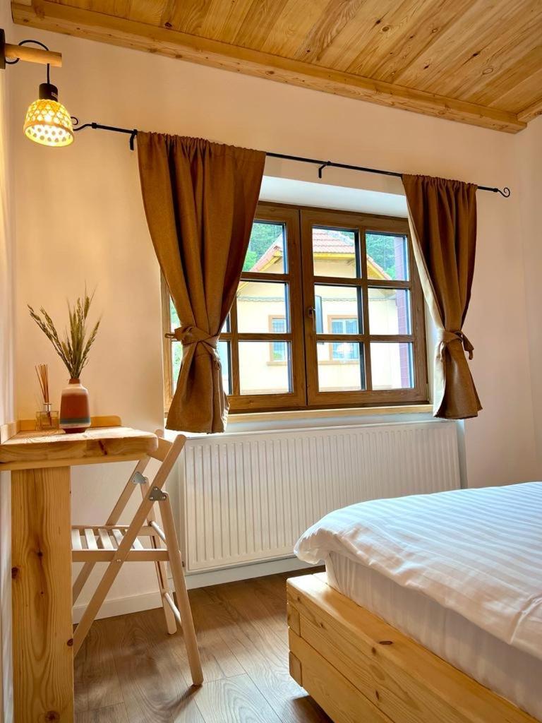 Victoria Gasthaus Rasnov - Charming Vacation House In Rasnov Exterior photo